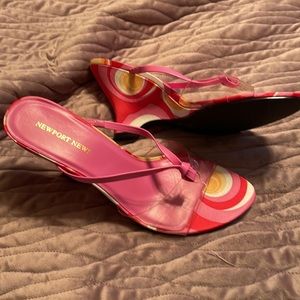 NWOT - pink sandals